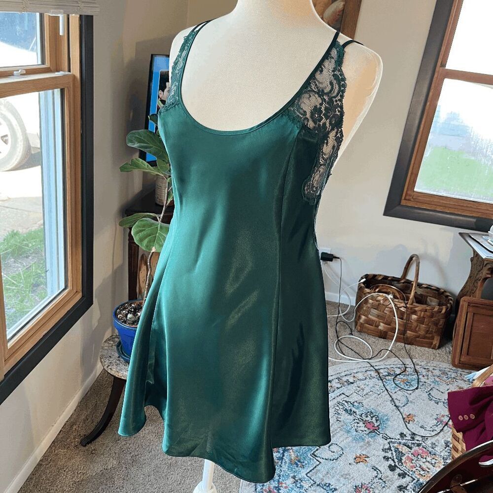 VTG Victoria Secret Silk Slip Dress Emerald Lace Strappy Back 90s Y2K